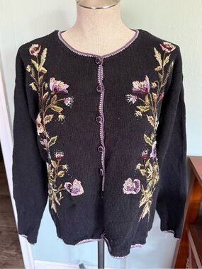 Vintage Carolina Colours Black Embroidered Flowers Cardigan Sweater Size Medium
